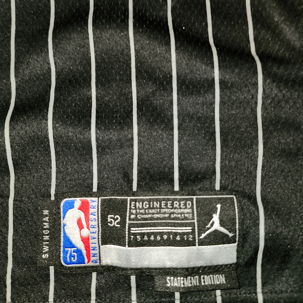 Chicago Bulls Michael Jordan Jersey - Picture 3 of 4